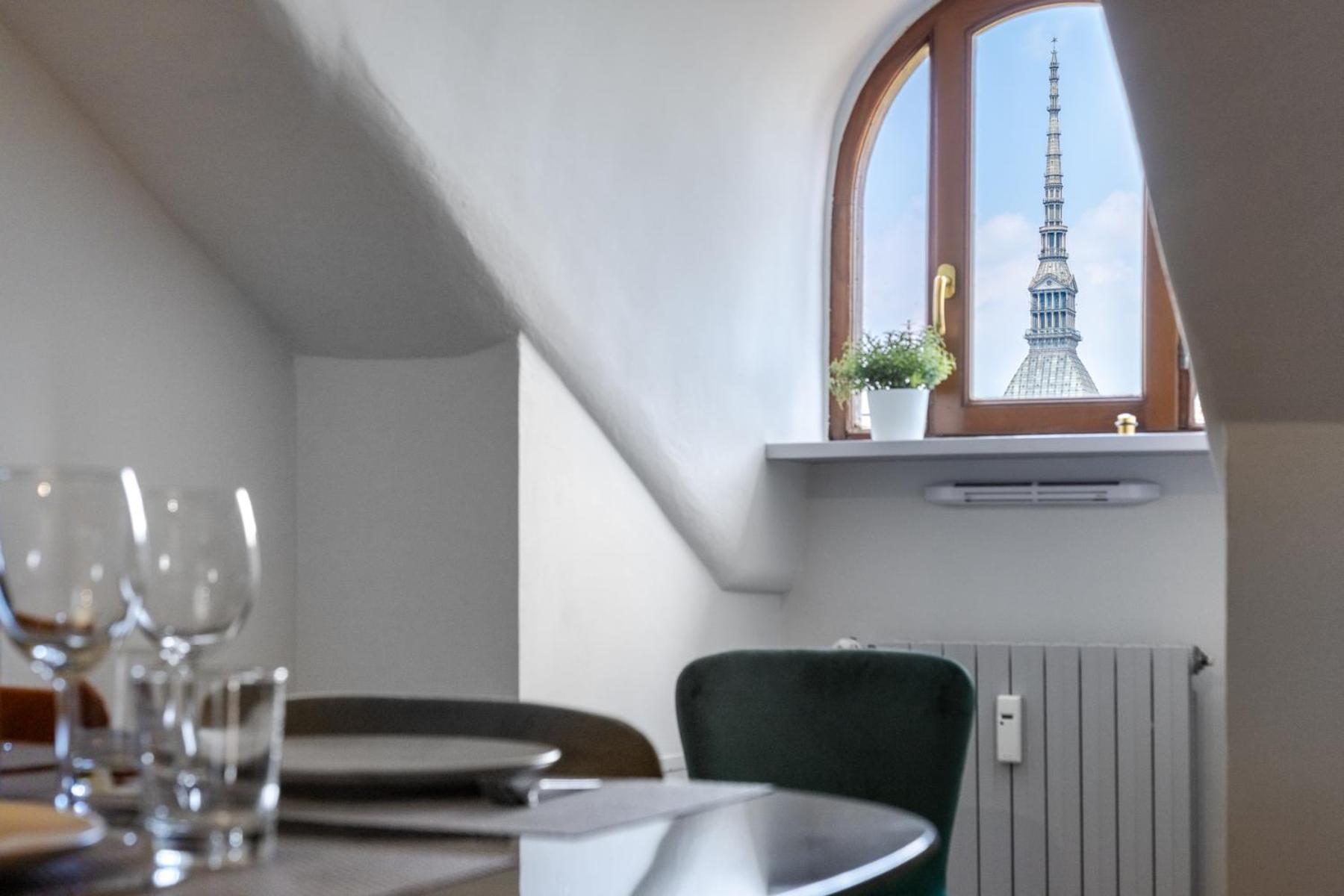 Giolitti 39 - Moderna Mansarda Nel Cuore Di Torino Extérieur photo